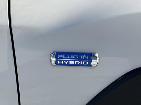 Used 2019 Subaru Crosstrek Hybrid w/ Moonroof Package w/Navigation image 10