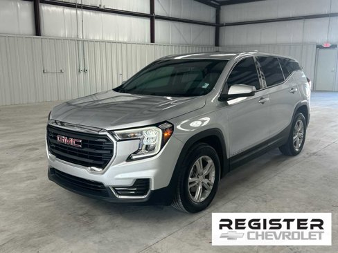 Used 2022 GMC Terrain SLE image 1