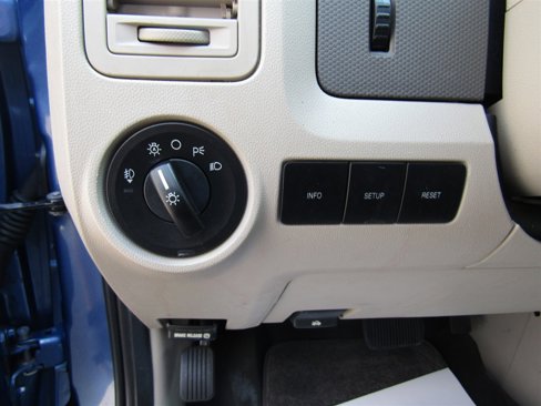 Used 2009 Ford Escape XLT image 25