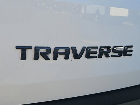 Certified 2021 Chevrolet Traverse LS w/ LPO, Blackout Package image 30