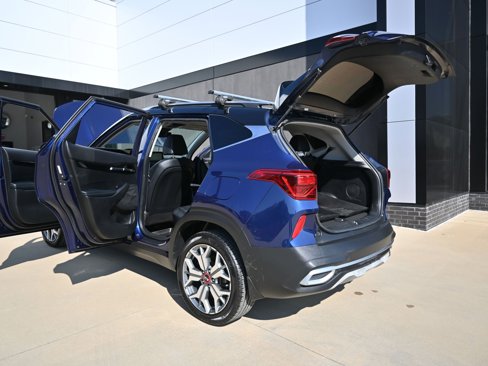 Used 2021 Kia Seltos SX image 17