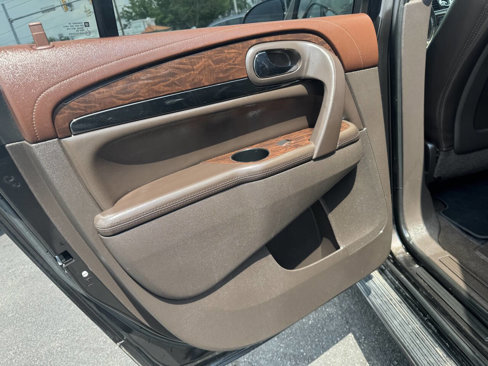 Used 2014 Buick Enclave Leather image 16