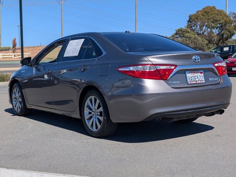 Used 2017 Toyota Camry XLE image 12