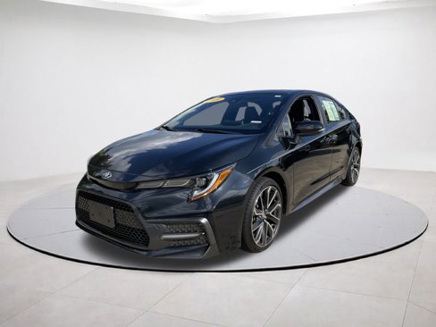 Used 2020 Toyota Corolla SE image 3