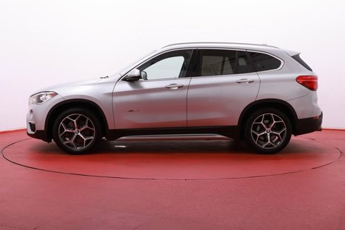 Used 2018 BMW X1 xDrive28i image 2