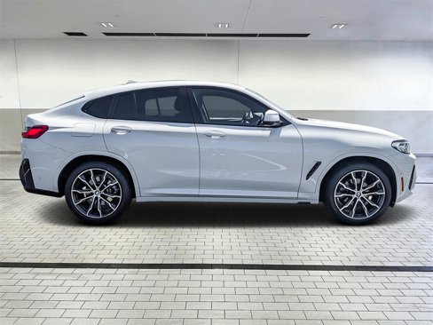 Used 2022 BMW X4 xDrive30i w/ M Sport Package 2 image 6