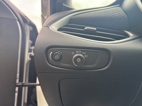 Used 2023 Chevrolet Malibu LT image 18