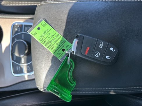 Used 2015 Jeep Grand Cherokee Overland image 11