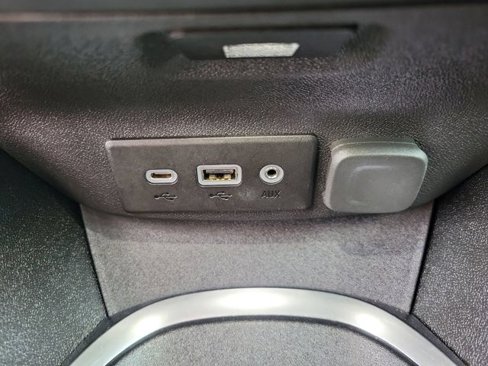 Used 2025 Chevrolet Malibu LT image 12