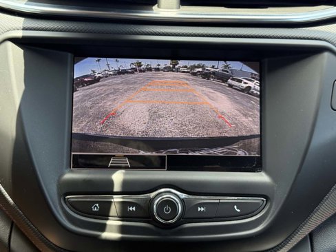 Used 2023 Chevrolet TrailBlazer RS image 37