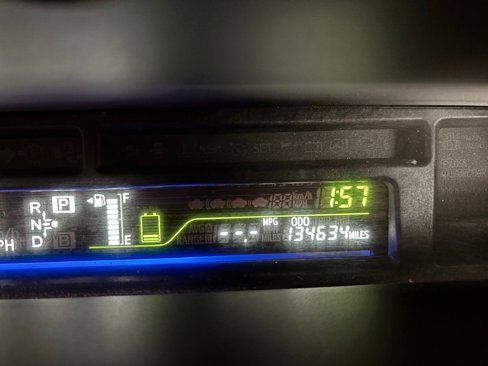 Used 2014 Toyota Prius V image 23