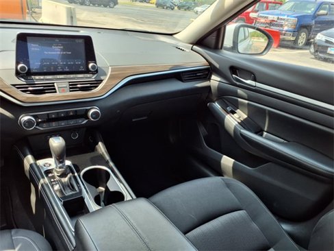 Used 2023 Nissan Altima 2.5 SV image 18