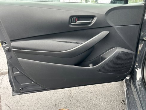 New 2025 Toyota Corolla LE image 18