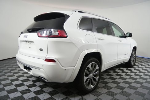 Used 2019 Jeep Cherokee Overland w/ Technology Group image 3