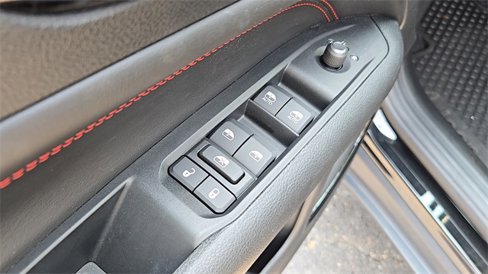 Used 2022 Jeep Compass Trailhawk w/ Trailhawk Convenience Group image 5