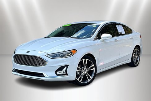 Used 2020 Ford Fusion Titanium image 3