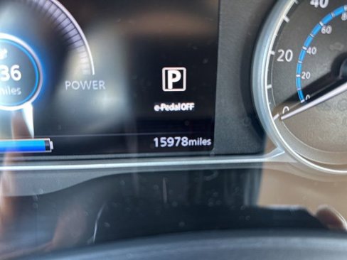 Used 2024 Nissan Leaf S image 15