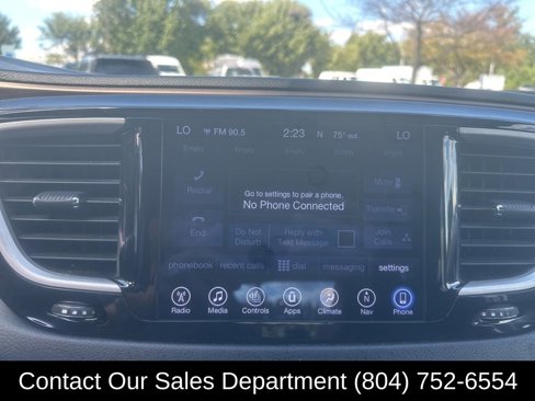 Used 2017 Chrysler Pacifica Touring-L image 22