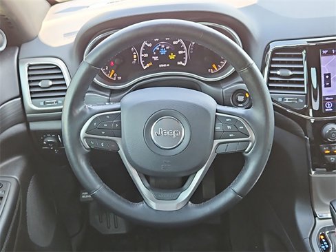 Used 2020 Jeep Grand Cherokee Altitude image 6