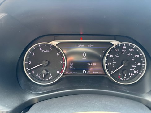 Used 2024 Nissan Sentra SV image 15