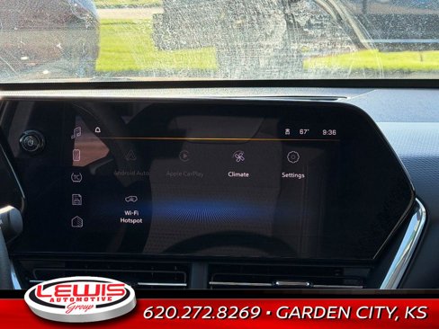 Used 2024 Chevrolet Trax LT image 11