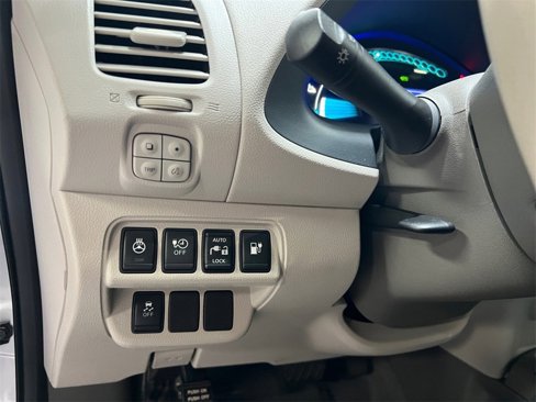 Used 2017 Nissan Leaf SV image 39