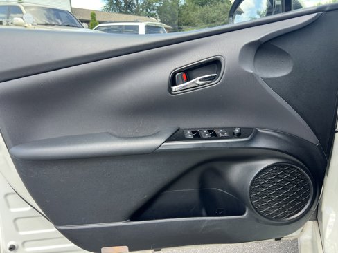 Used 2017 Toyota Prius Prime Plus image 8