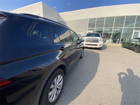Used 2020 Volkswagen Tiguan S image 10