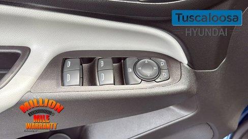 Used 2022 Chevrolet Equinox LS w/ LS Convenience Package image 14