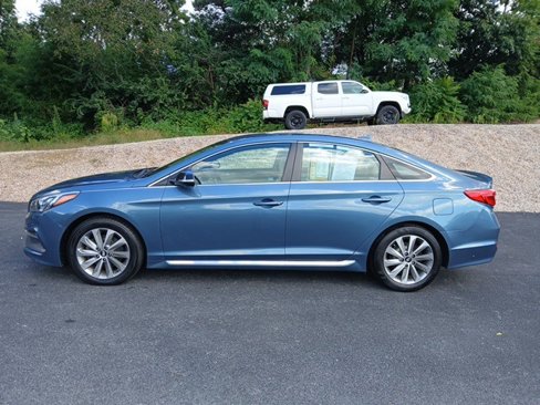 Used 2017 Hyundai Sonata Sport w/ Cargo Package image 3