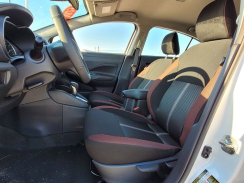 New 2025 Nissan Versa SR w/ Trunk Package image 11