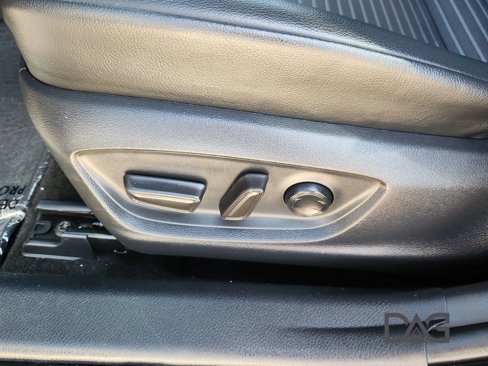 Used 2019 Toyota Camry SE image 15