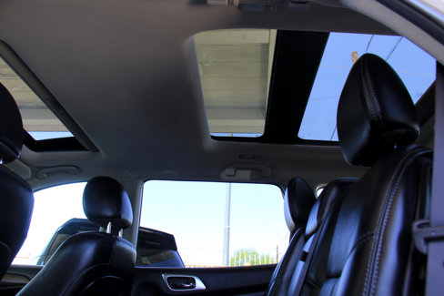 Used 2017 Nissan Pathfinder Platinum image 28