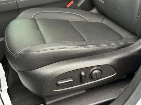 Used 2017 GMC Acadia SLT image 26
