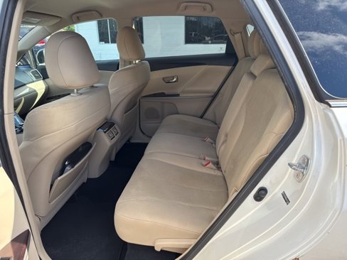 Used 2010 Toyota Venza image 10