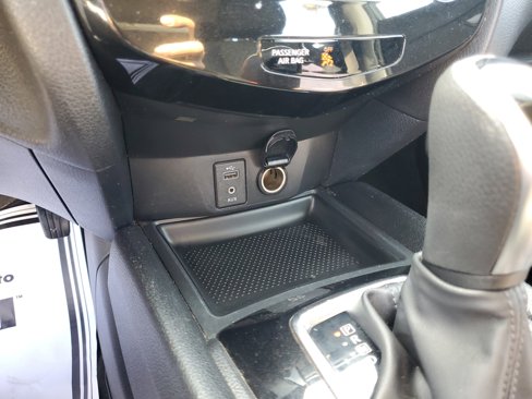 Used 2017 Nissan Rogue S image 21