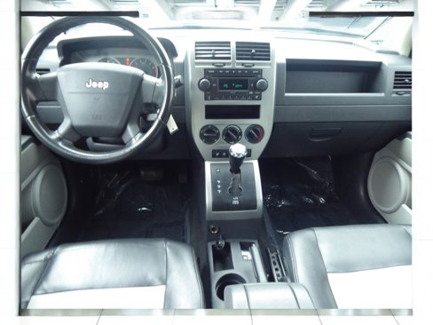 Used 2007 Jeep Compass Limited w/ Driver Convenience Group image 12