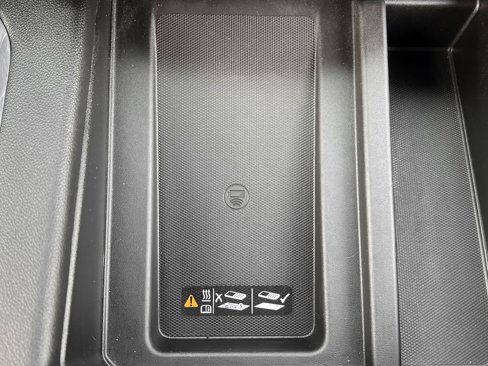 Used 2020 Chevrolet Silverado 1500 High Country image 28