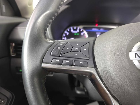 Used 2023 Nissan Sentra SV image 40