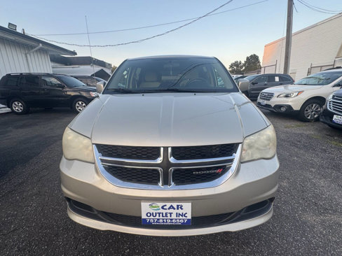 Used 2014 Dodge Grand Caravan SXT image 19