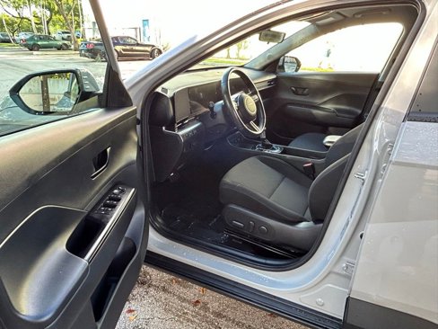 Used 2024 Hyundai Kona SEL image 15