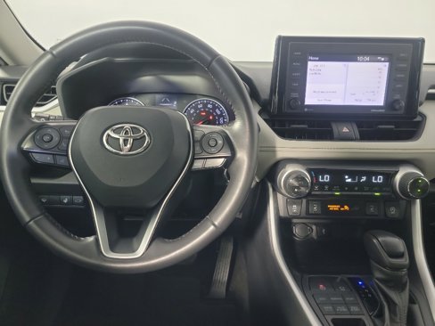 Used 2021 Toyota RAV4 XLE image 25
