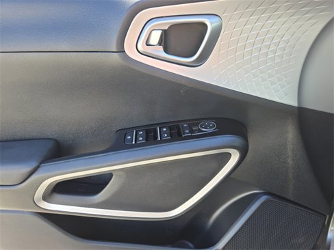 Used 2024 Kia Soul LX w/ Option Group 015 image 15