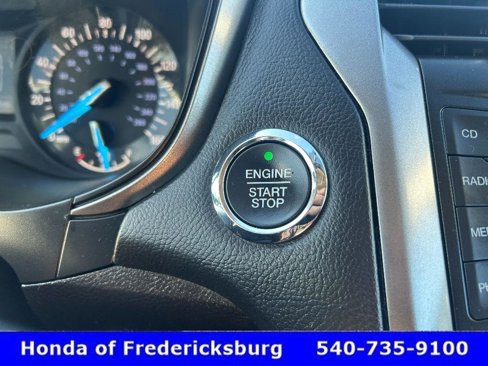 Used 2017 Ford Fusion SE image 19