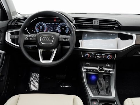 Used 2021 Audi Q3 2.0T Premium Plus image 15