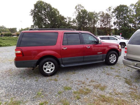 Used 2007 Ford Expedition EL XLT image 3
