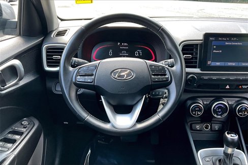 Used 2023 Hyundai Venue SEL w/ Cargo Package image 8