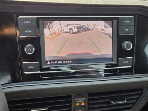 Used 2024 Volkswagen Jetta SE image 23