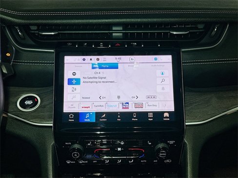 Certified 2022 Jeep Grand Cherokee Limited image 12