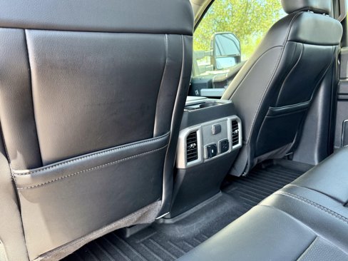 Used 2020 Ford F250 Lariat w/ Chrome Package image 23